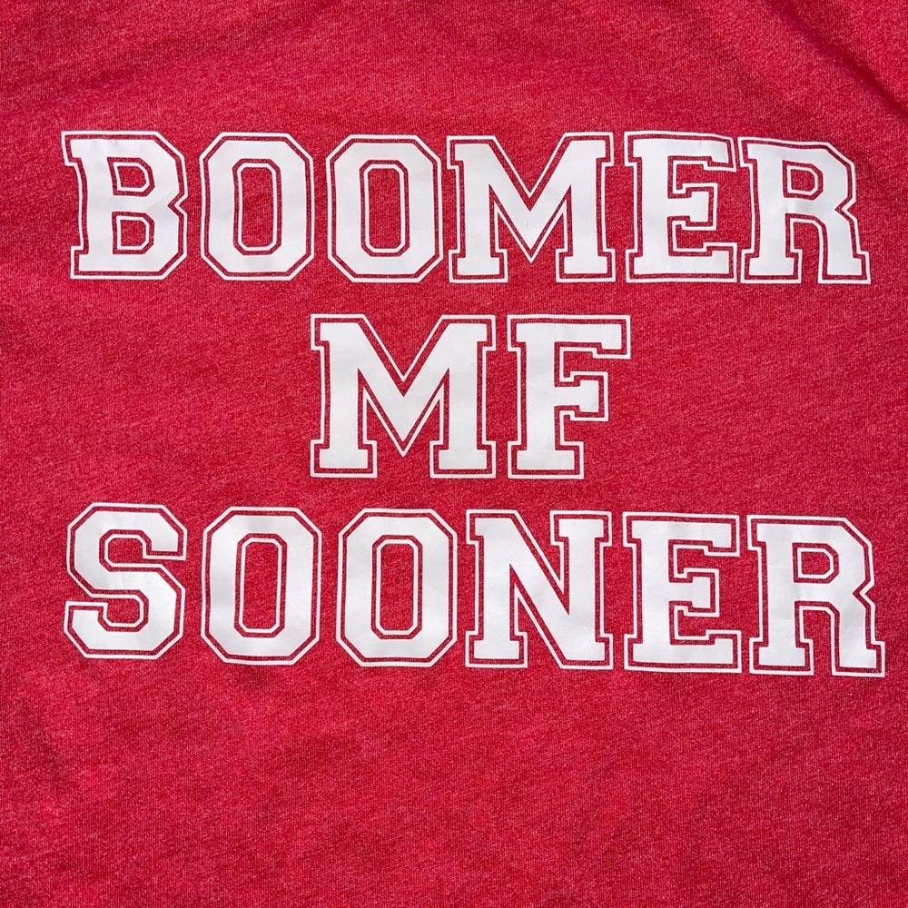 Oklahoma Sooners Game Day T-Shirt: “Boomer Sooner” Adult Small: March Madness - Picture 2 of 3